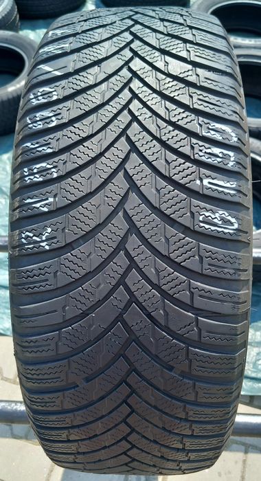 215/55/17 Firestone Winter Hawk 4 98V