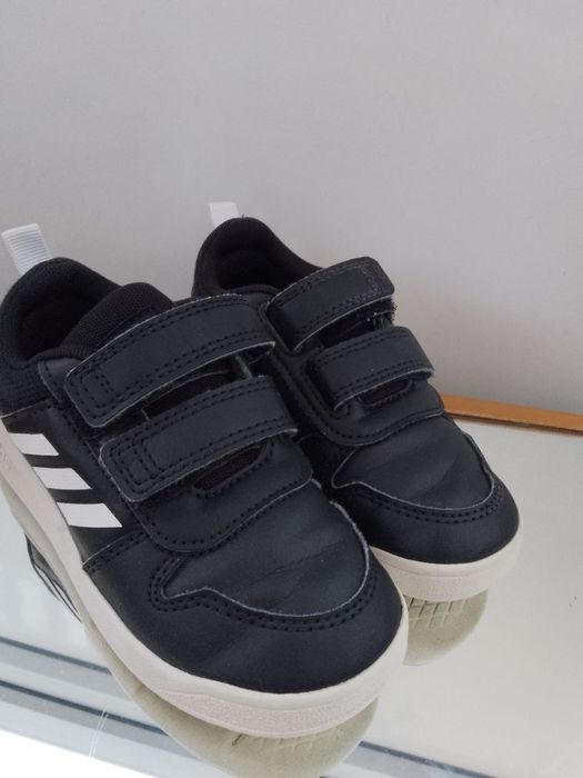 Кросівки 25 розмір ,adidas