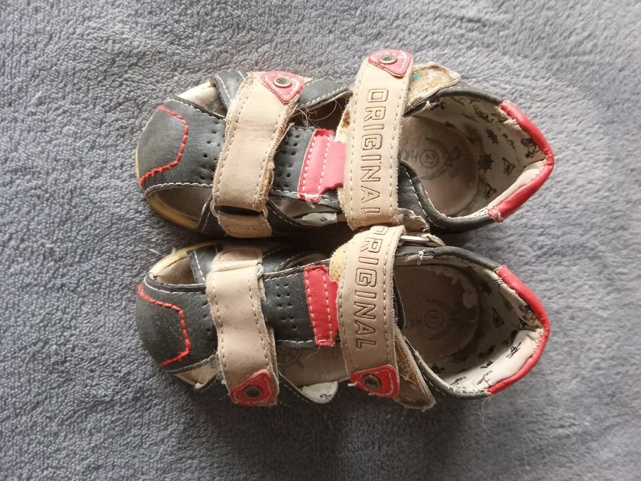 Sandałki, sandały, r. 21.