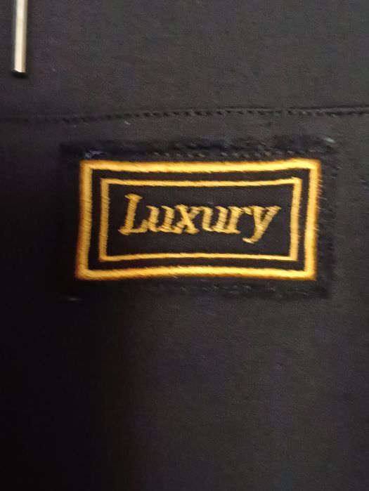 Dres czarny luxury