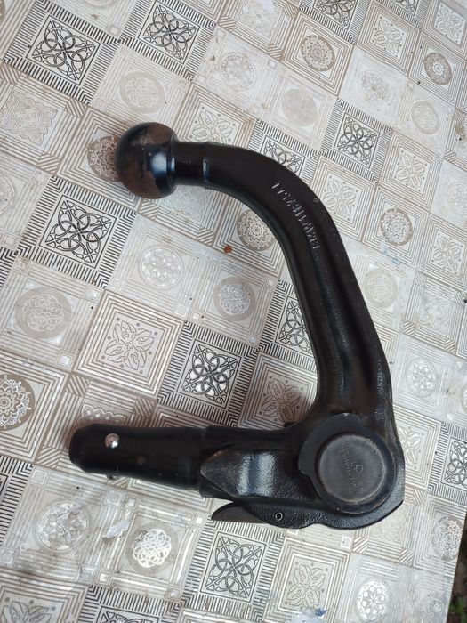 Продам фаркоп для BMW