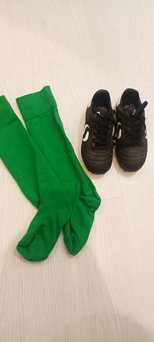 Футбольні сороконіжки Sondico, гетри