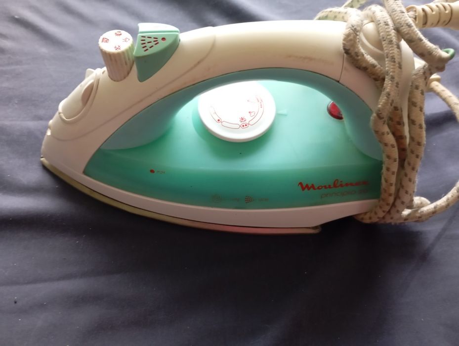 Продам праску Moulinex