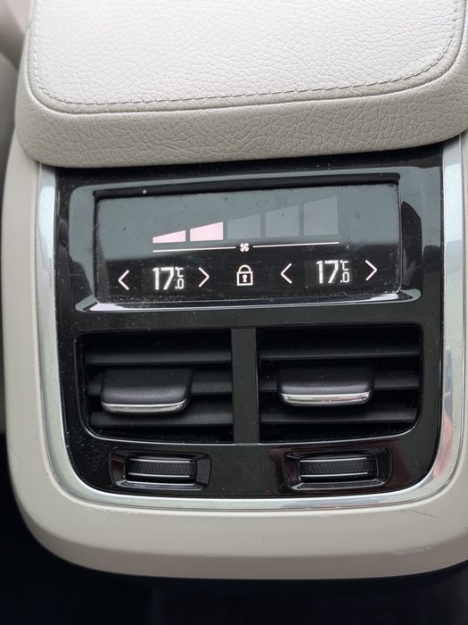 Продаж Volvo xc 90 2018року