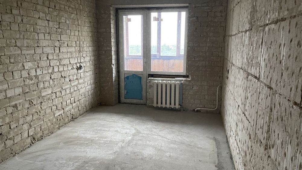 Продам 3-х кімнатну квартиру ринок Нива