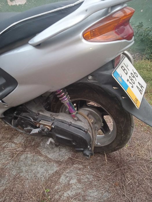 YAMAHA Grand axis 100