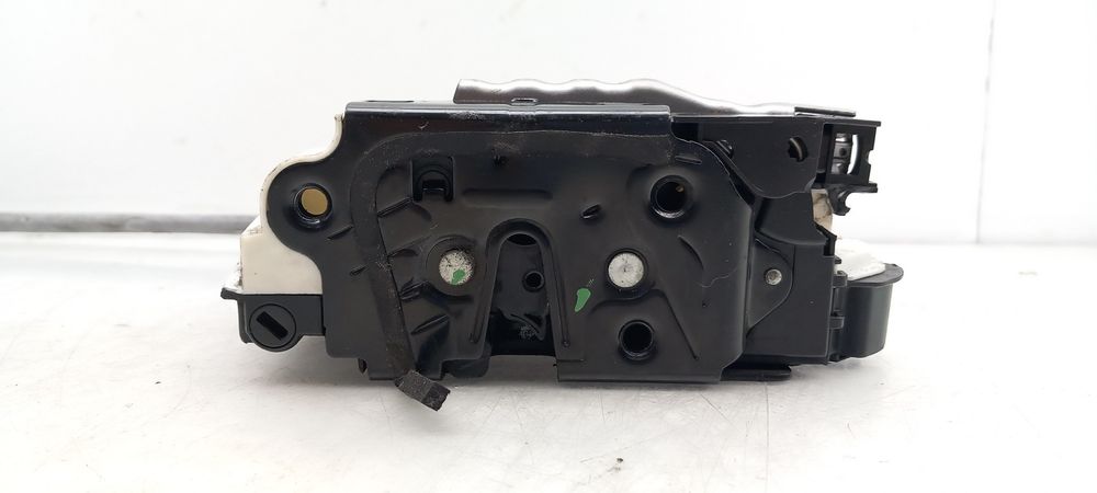 Fechadura / fecho porta frente direito VOLKSWAGEN Polo (6R, 6C)