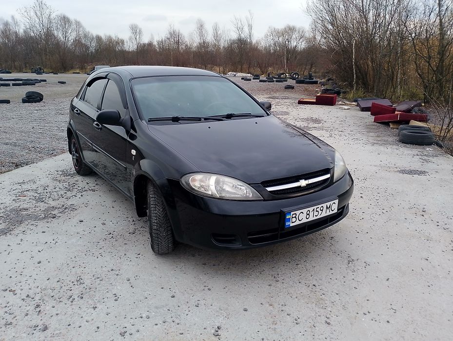 Продам Chevrolet lacheti