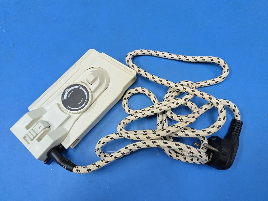 Ferro de engomar de viagem (CIRO)