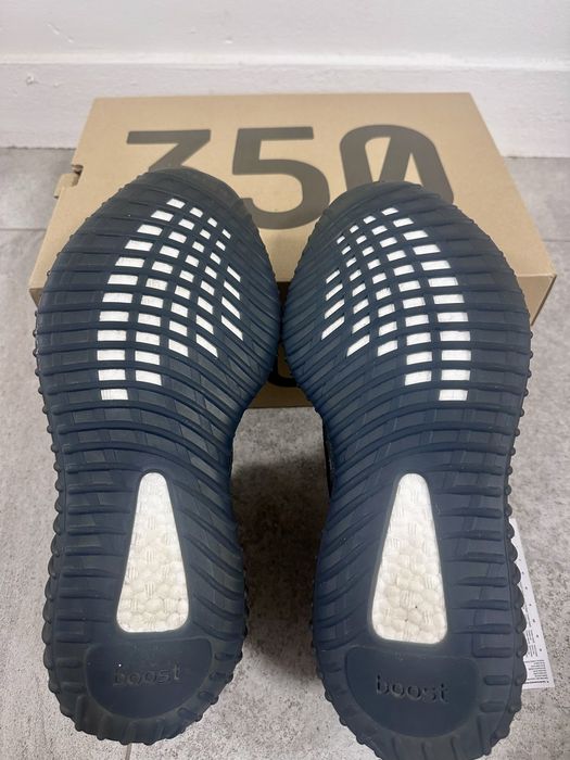 Adidas Yeezy Boost 350 V2 Dark Salt