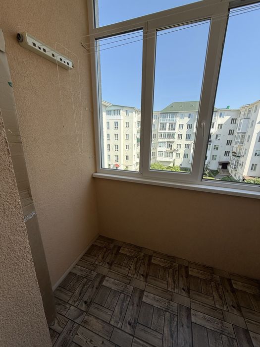 Продам 2 комнатную квартиру 70м2, ЖК Оливия