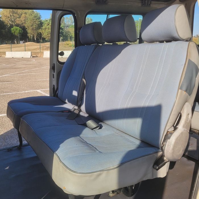 Mitsubishi L400 9 Lugares - Pronta a Circular