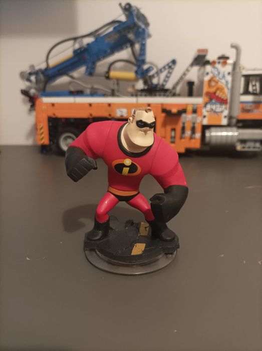 Jogo Infinity 2.0 PS3 com figuras