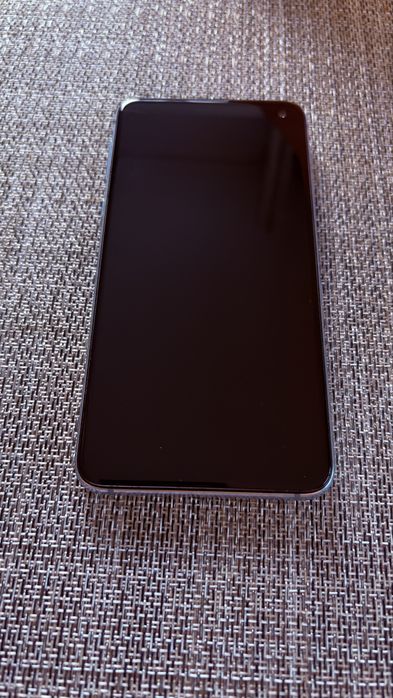 Smartfon Samsung S10e