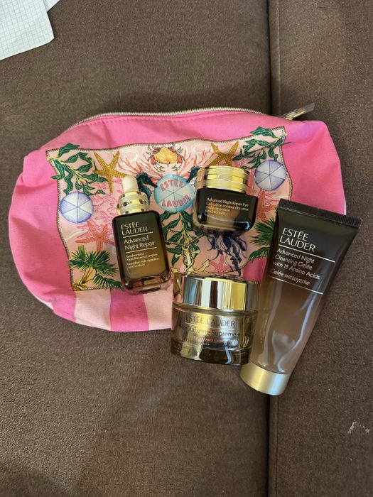 Estée Lauder duży zestaw kosmetyków pełnowymiarowch gratis paletka do oczu