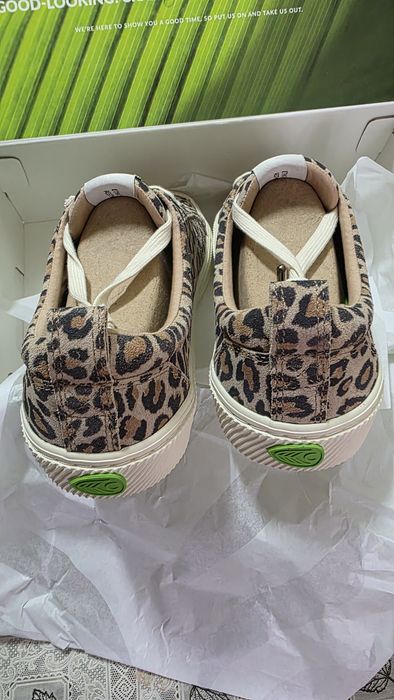 Ténis Cariuma Oca suede