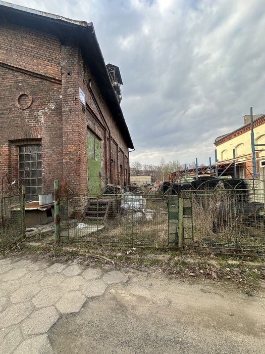 Wynajme budynek hala suwnica 5 ton dzialka 2 pietra centrum miasta