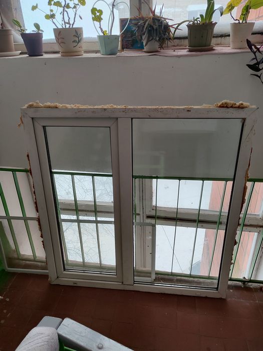 Вікно металопластик однокамерне без тріщин повністю склопакетпрацює