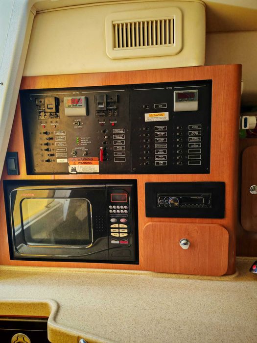 Barco recreio e pesca 3 motores