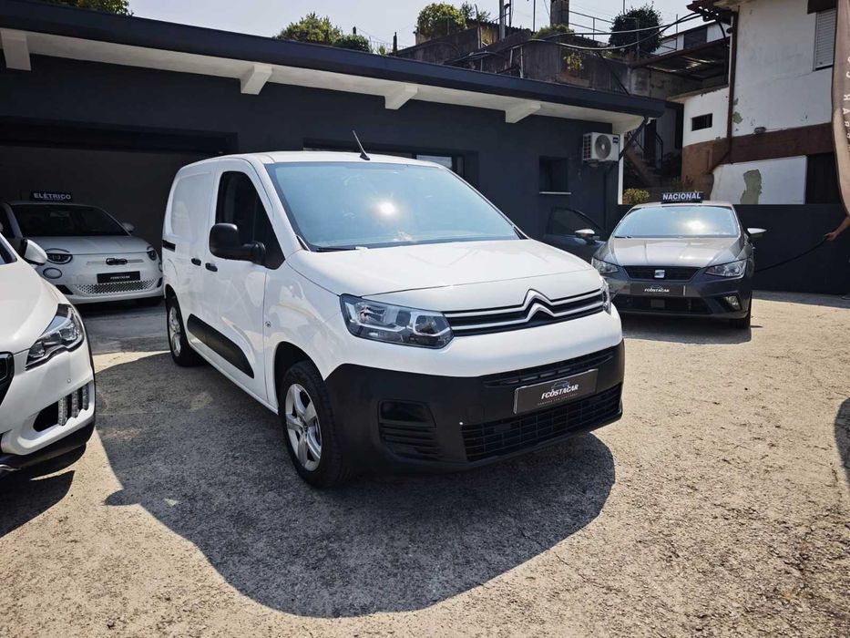 Peugeot Partner Longa with Deductible VAT (National)