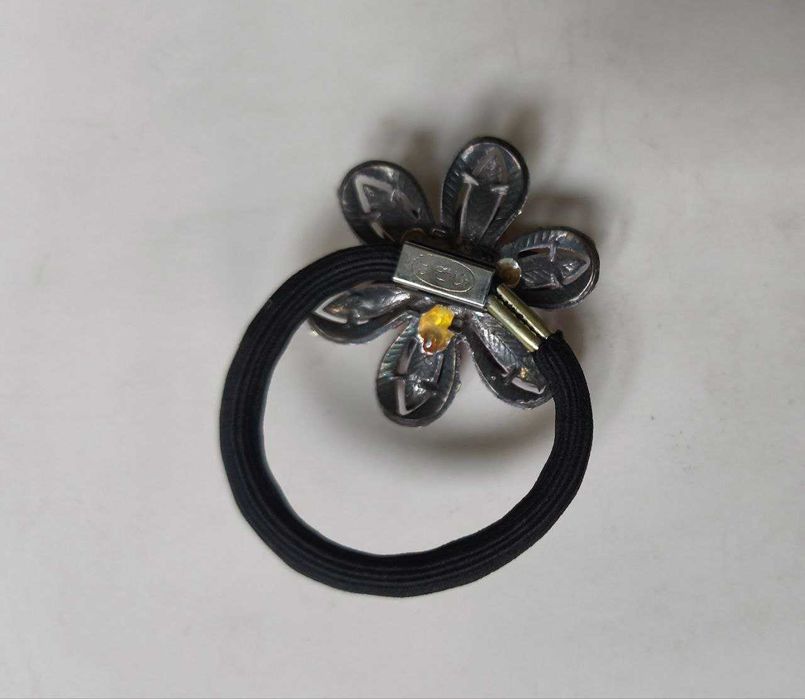 Резинка для волосся з камінцями, нова