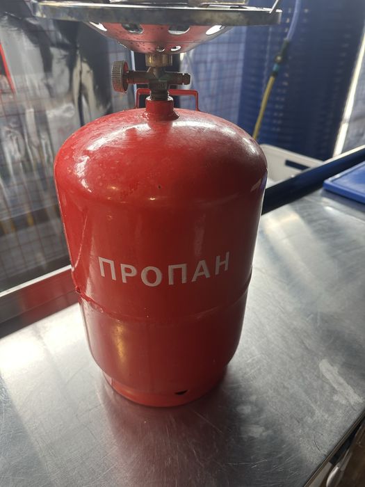 Продам газовий балон 11л