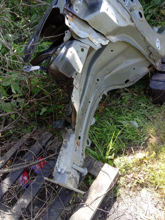 Четверть передня ліва Ford Edge