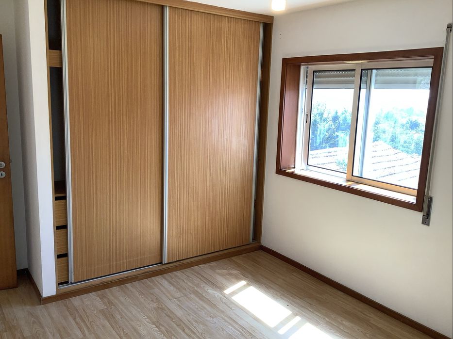 Arrendo Apartamento T2 Renovado muito perto do centro da cidade - Rua da Bela Vista