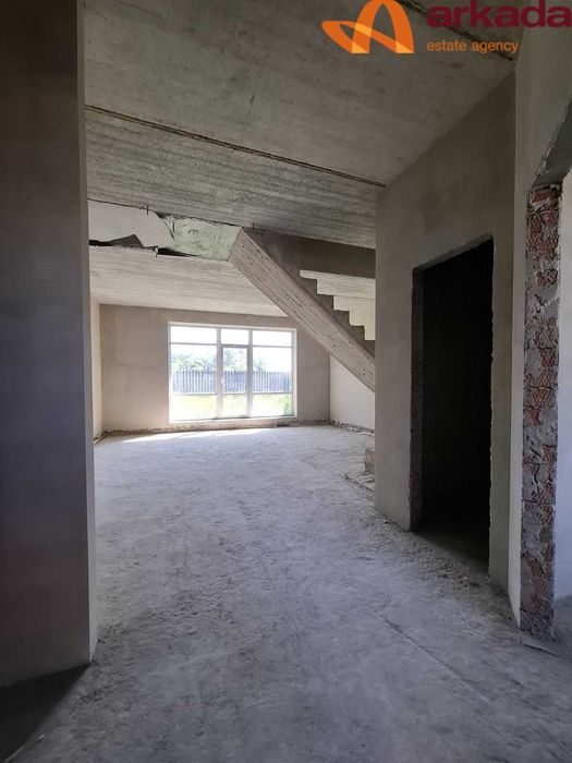 Продаю будинок біля річки. 145м2/3.5соток. До центру 7хвилин