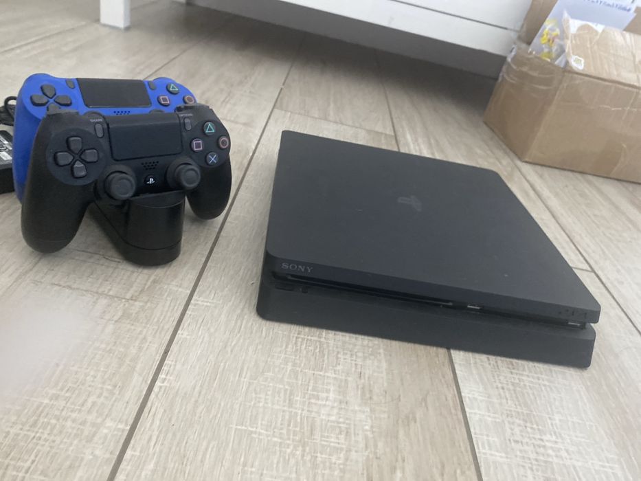 Konsola ps4 pady