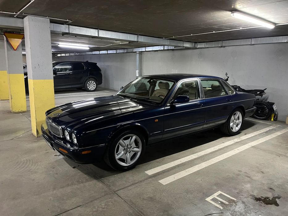 Jaguar XJ Jaguar XJ 4.0 V8 Sovereign | Zadbany | Nowe opony | Bluetooth