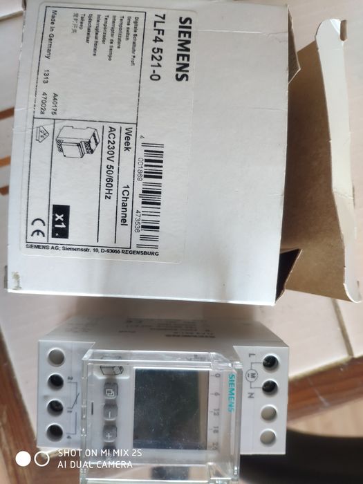 Siemens Timer Circuit Breaker 7LF4 521-0 ac230v 50/60 hz 2000w 8A64585196852609120