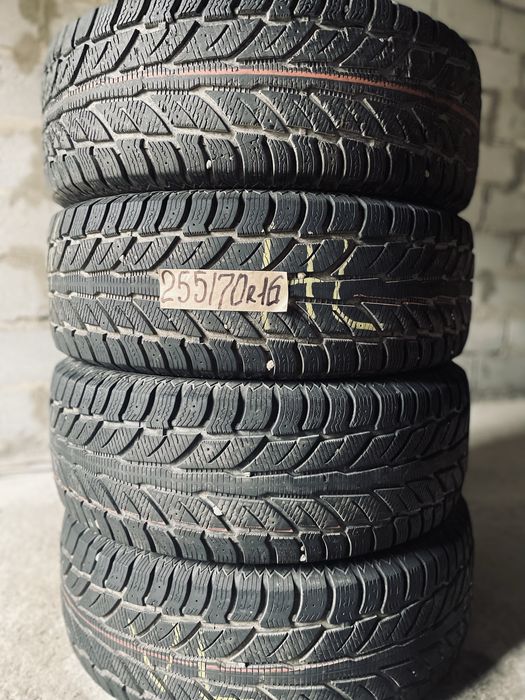 Джип,кросовер р 16 245/70 /75 пари,комплекти.