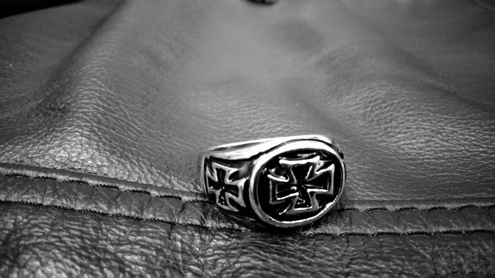 Chopper krzyż maltański sygnet pierścień Harley Rock Metal Moto obrącz