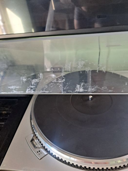 Gramofon SANYO  TP 1024