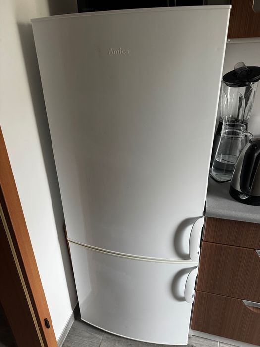 Lodówka Amica 148 cm