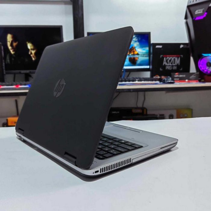 HP Probook 14" i5/8GB/256Nvme como Novo