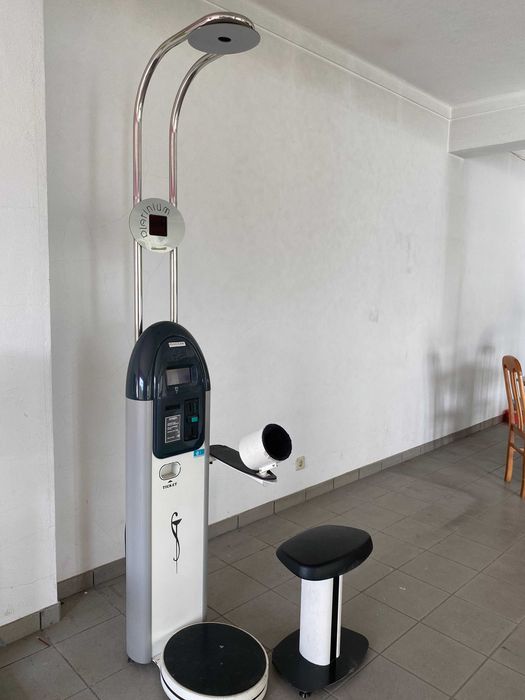 Balança de Farmácia com medida de Peso , Altura eTensiómetro -Iglesias Platinium
