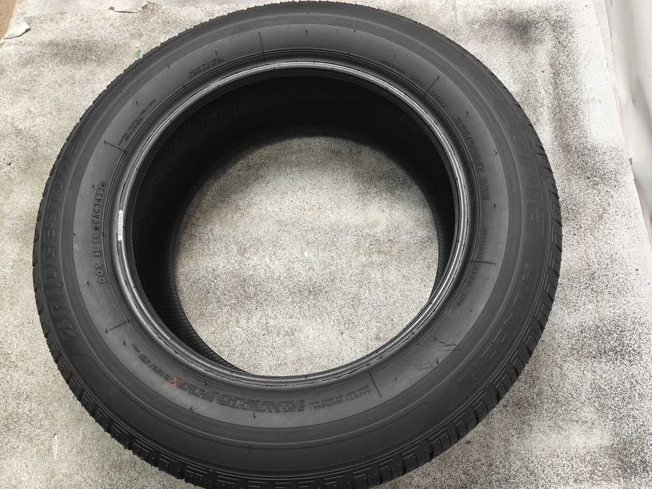 R17 225 60 99H Bridgestone Ecopia шини з американського авто 3шт