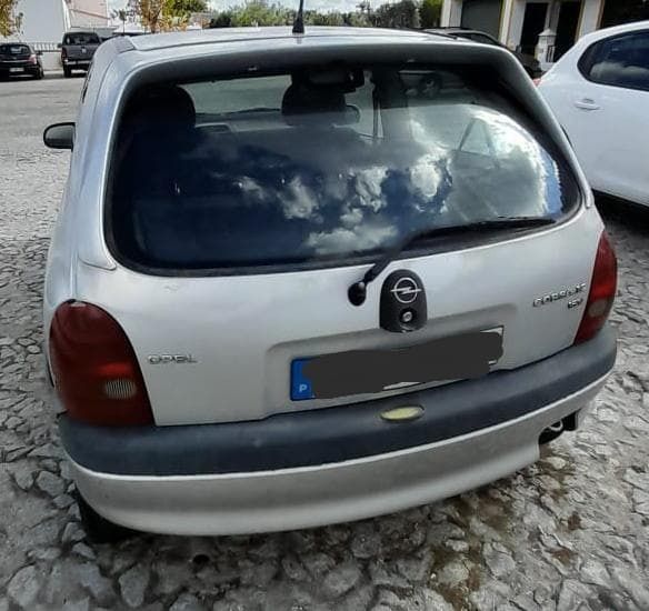 Opel Corsa - Gasolina — photo 2