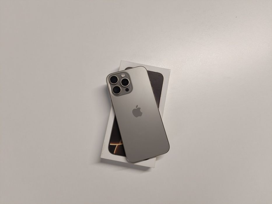 Iphone 16 pro max 256gb natural titanium