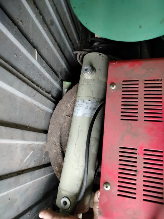 Siłownik hydrauliczny dwustronnego działania 80/50/280