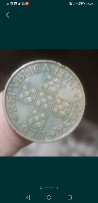 Moedas de tostão e centavos