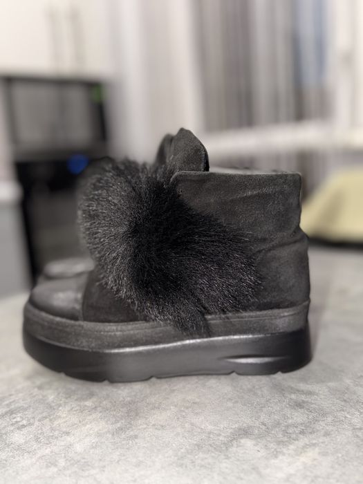 Жіночі зимові уггі/черевики з натуральним хутром