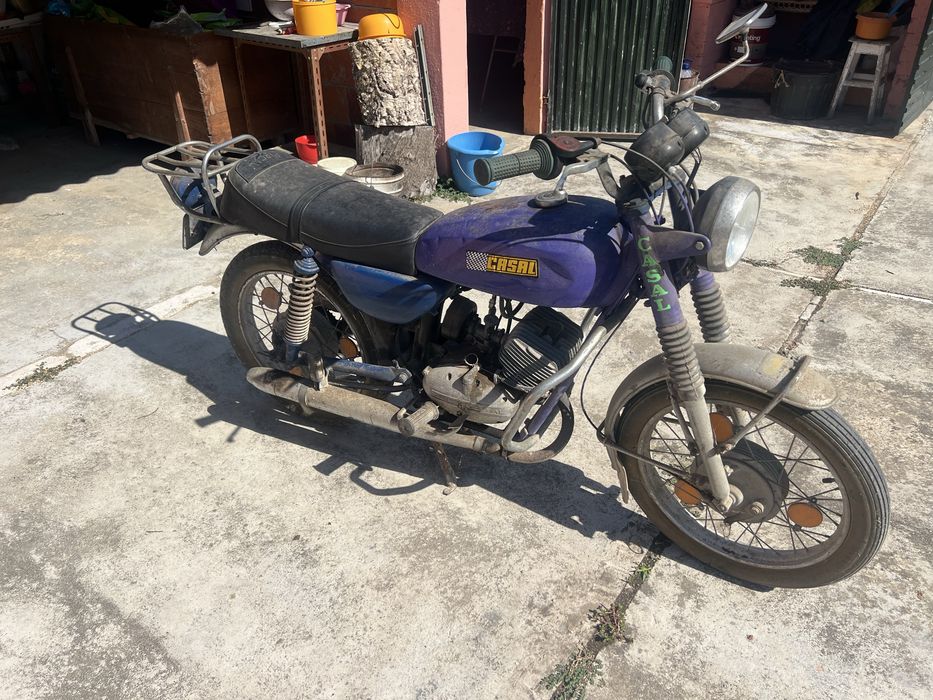 Vendo mota casal 5 v (  50  c )