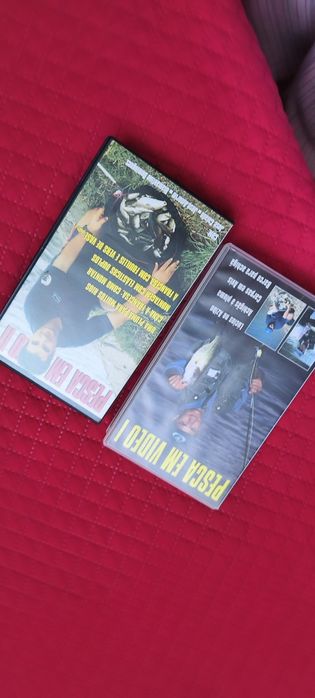 Cassetes VHS para amantes da pesca