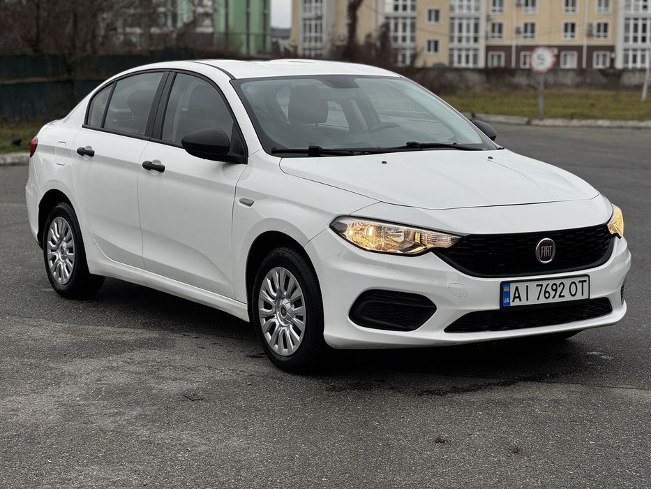 Авто варте уваги, супер як візуальний так і технічний стан, встановлено гбо 4 покоління, економічний міський седан, сучасний інтерʼєр та екстерʼєр, нова зимова гума, кондиціонер заправлений та працює, вкладень не потребує. Торг виключно біля капоту, допомоги в продажі не потребую.