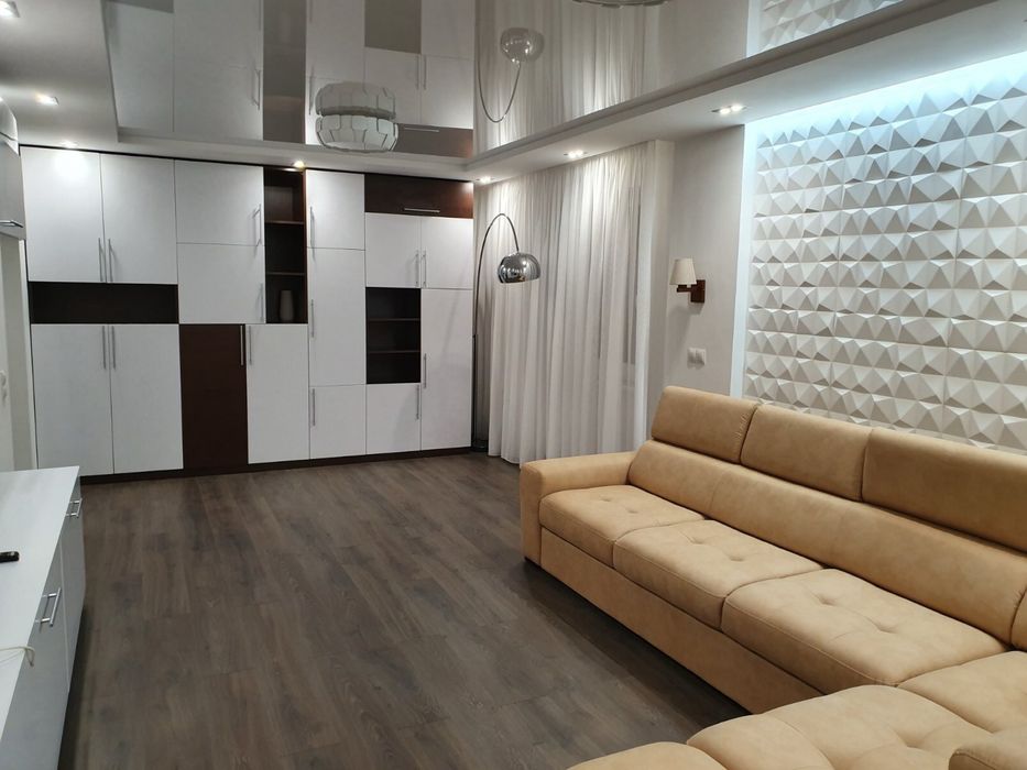 Продаж стильної 2-кімнатної квартири в закритому ЖК по вул. Шевченка