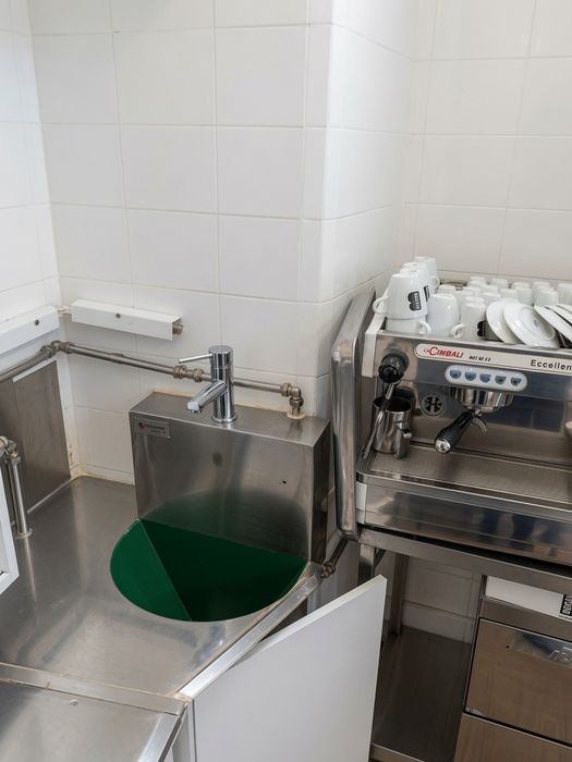 Café Bar com Esplanada nas Avenidas Novas - 34.997€ - Já devias ter comprado isto ontem