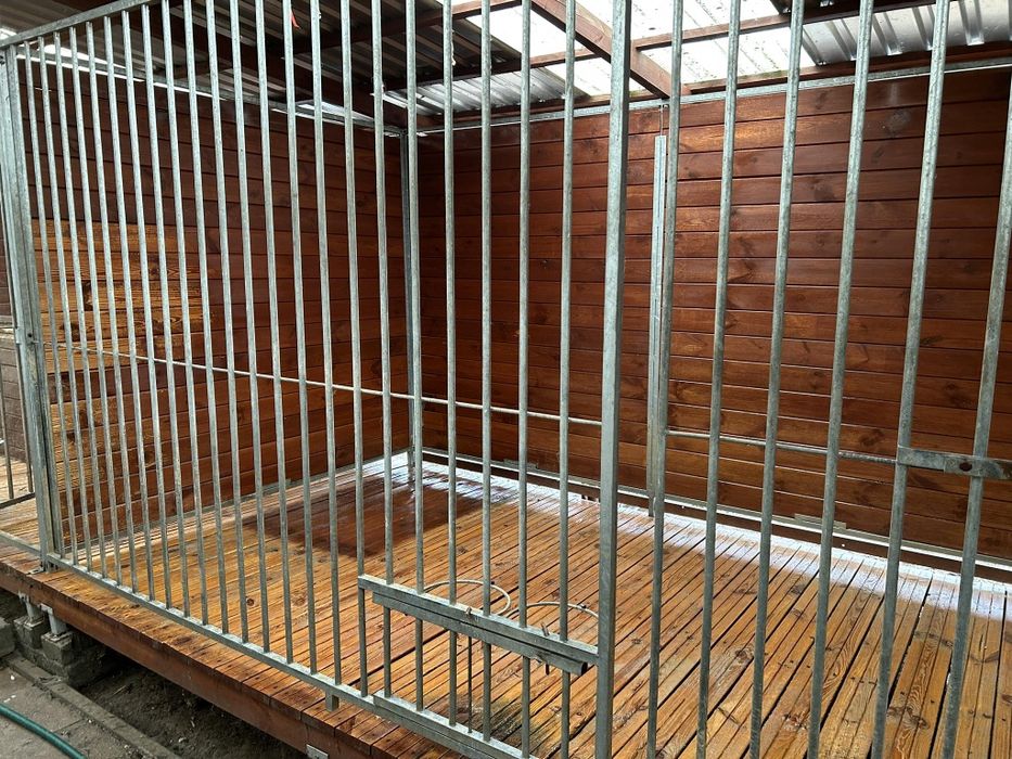 Sprzedam kojec dla psów